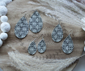Black and White Patterned Teardrops